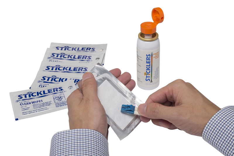 MCC-FA1 CleanWipes for Harsh Environments (NSN 6850-01-5929408)
